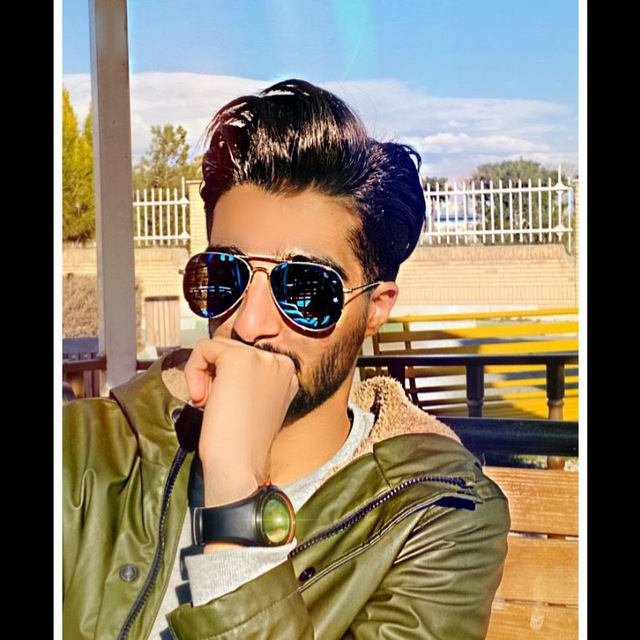 HosseinYavari Avatar